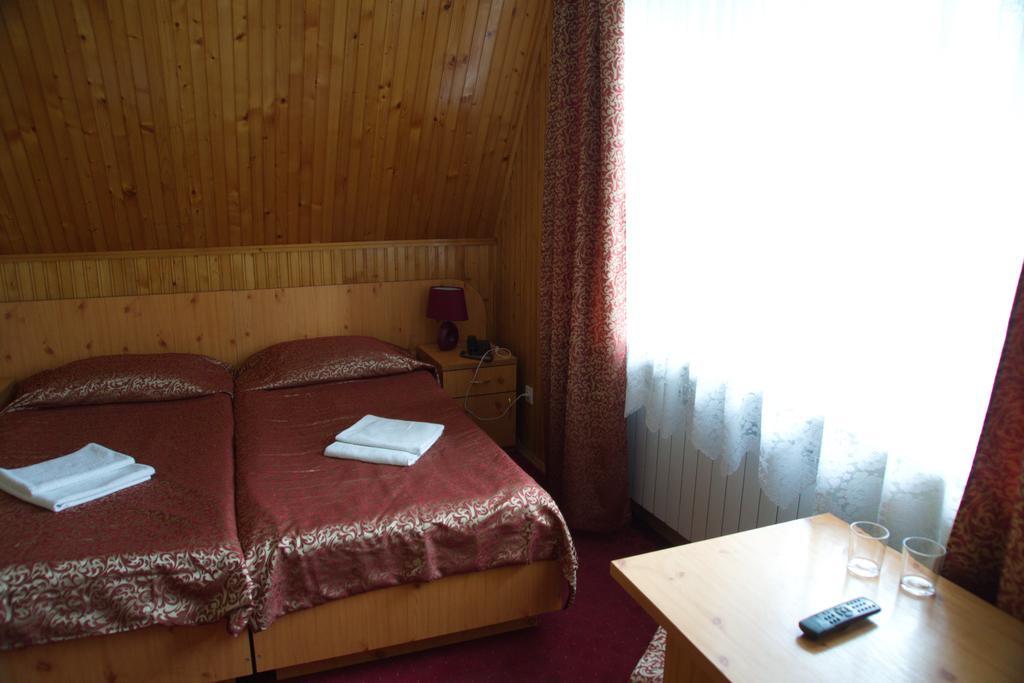 Perlyna Karpat Hotel Slavske Exterior photo